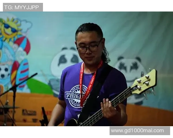 重庆足球队在杯赛中的辉煌征程与历史突破全景回顾